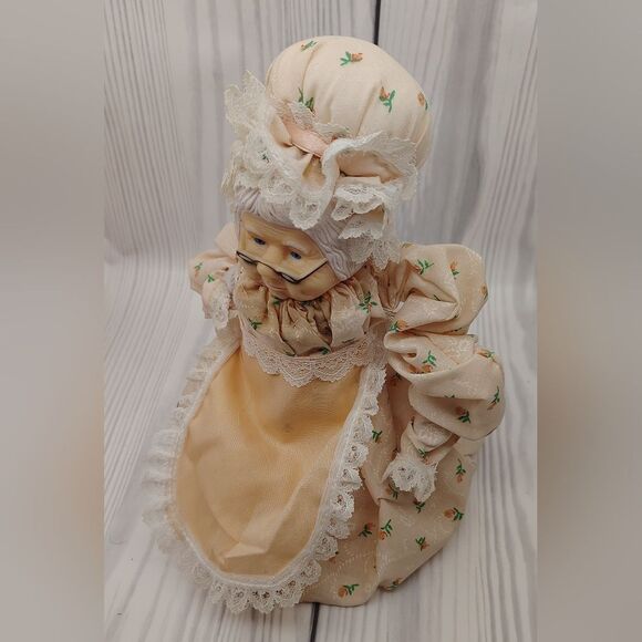 FREE w/ Purchase Vintage Handmade  Grandma Dolls - Picture 3 of 16